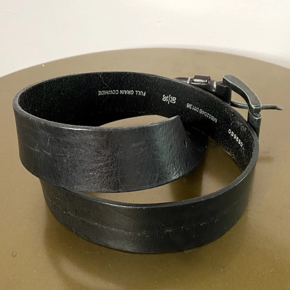 Vintage Black Leather w/gunmetal gray buckle belt